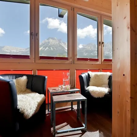 Alpking Hostel