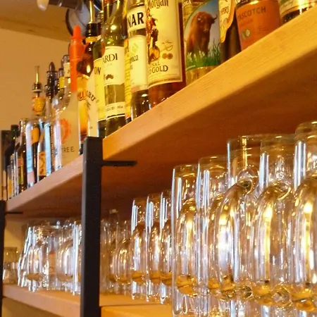 Hostal Alpking